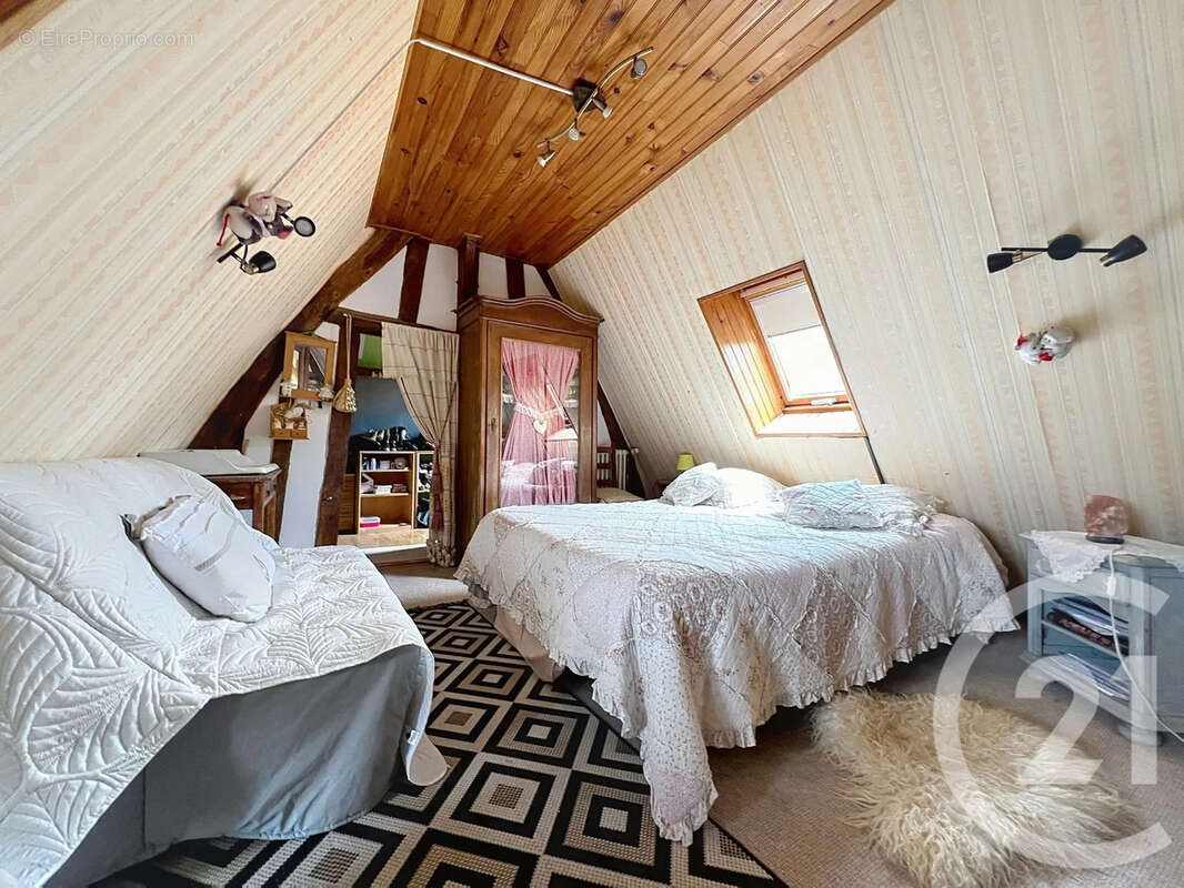 Maison 207 m² à Pont-Audemer  - photo 12