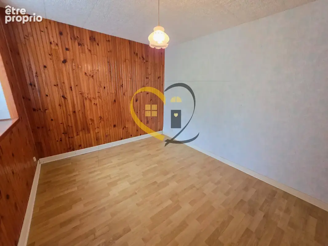 Maison de plain-pied – 3 chambres, dépendances et terrain de 2 116 m² - photo 7