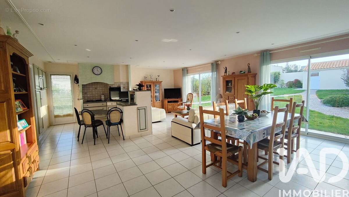 Photo 3 - Maison à TALMONT-SAINT-HILAIRE