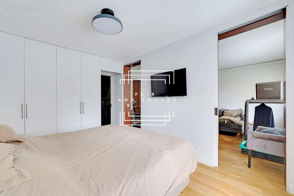 Appartement à NEUILLY-SUR-SEINE