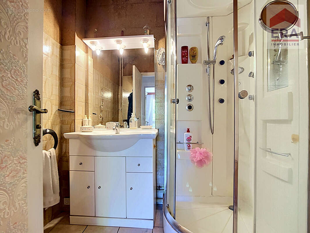Appartement à MARSEILLE-9E