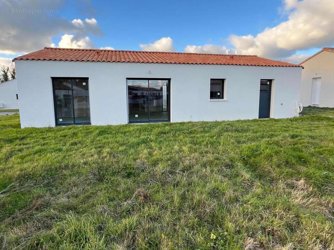 Photo 2 - Maison à SALLERTAINE