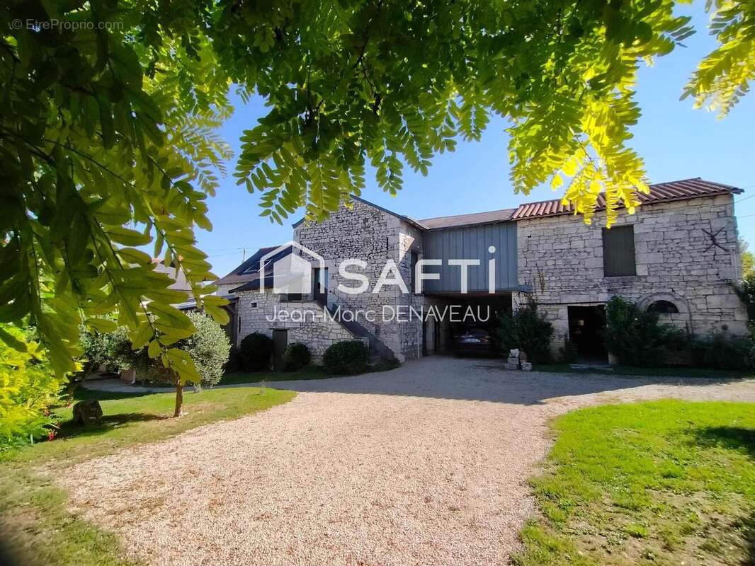 Photo 3 - Maison à LEMERE