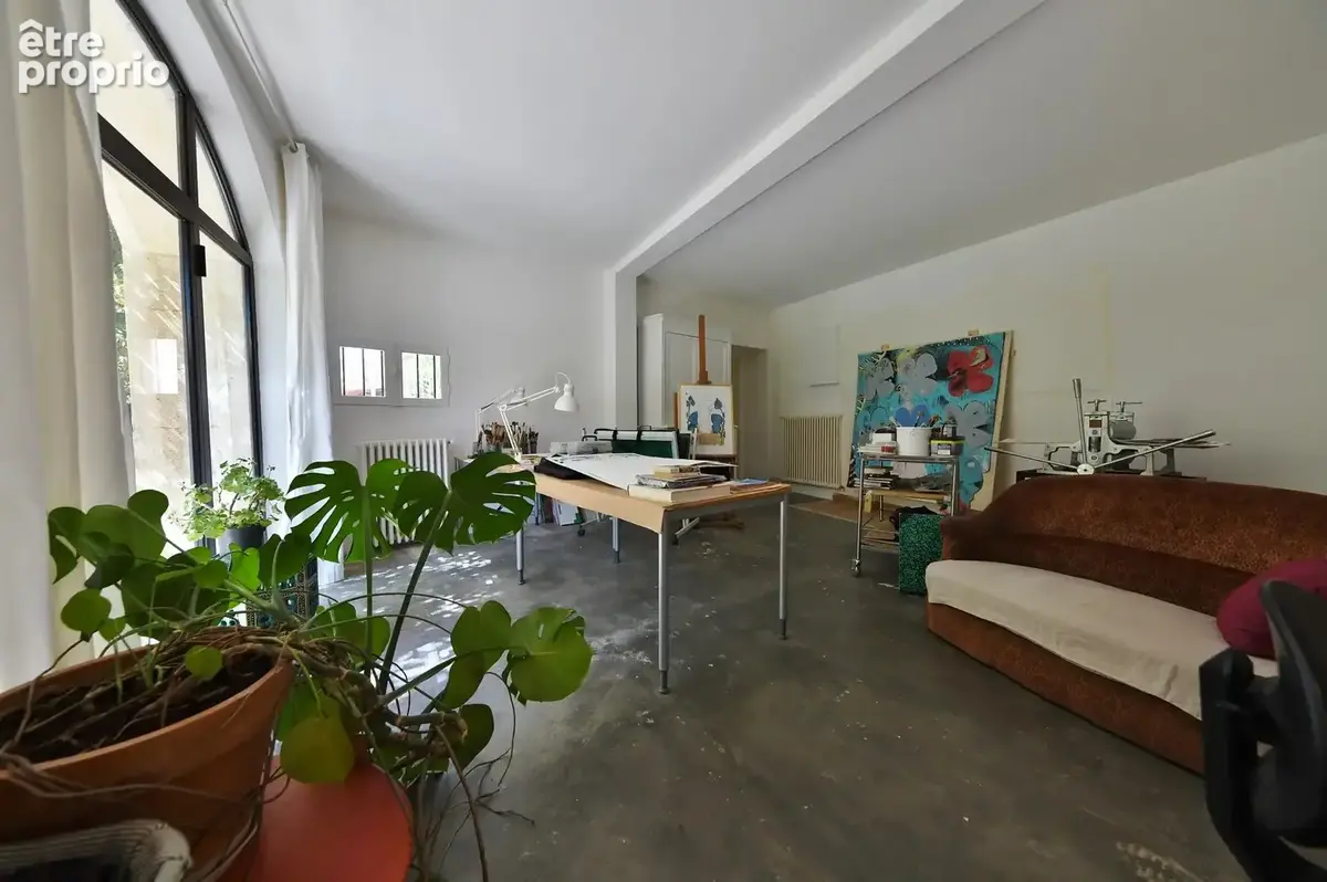Maison de village avec jardin, bassin de nage et dépendance... - photo 6