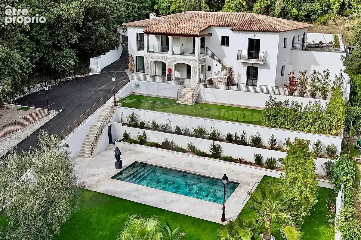 Maison à ROQUEFORT-LES-PINS