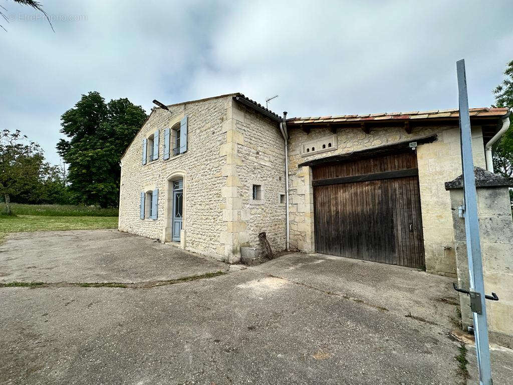 Maison à SAINT-DIZANT-DU-BOIS