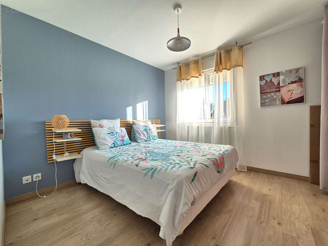 Maison à SAINT-ETIENNE-DU-BOIS