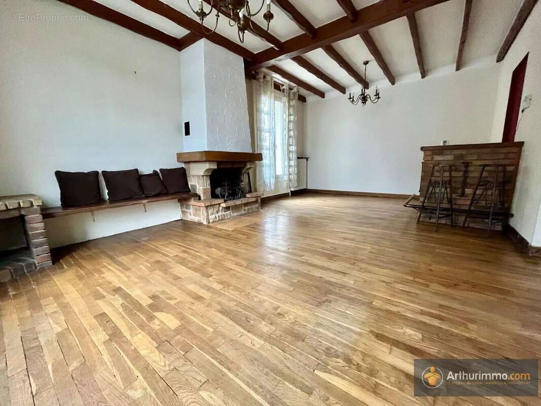 Maison à LES PAVILLONS-SOUS-BOIS