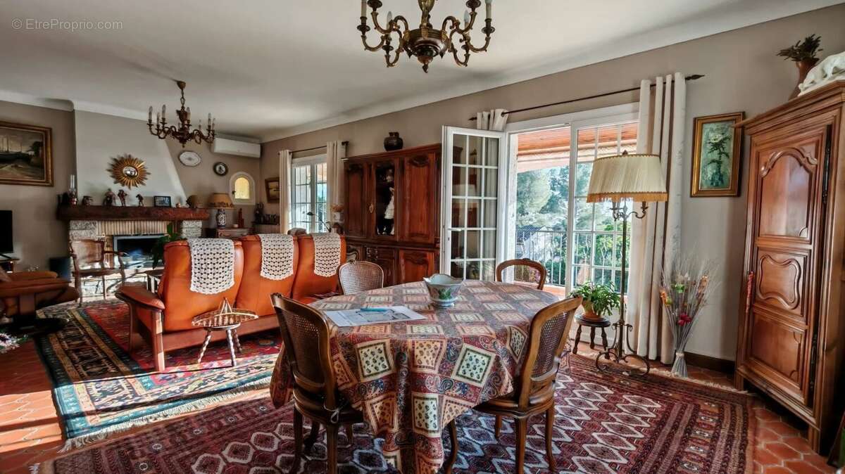 Maison à SAINT-RAPHAEL