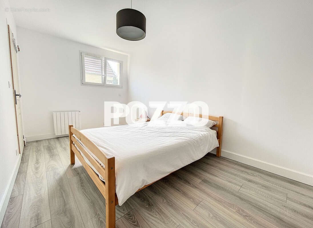 Maison à SAINT-JEAN-DES-CHAMPS