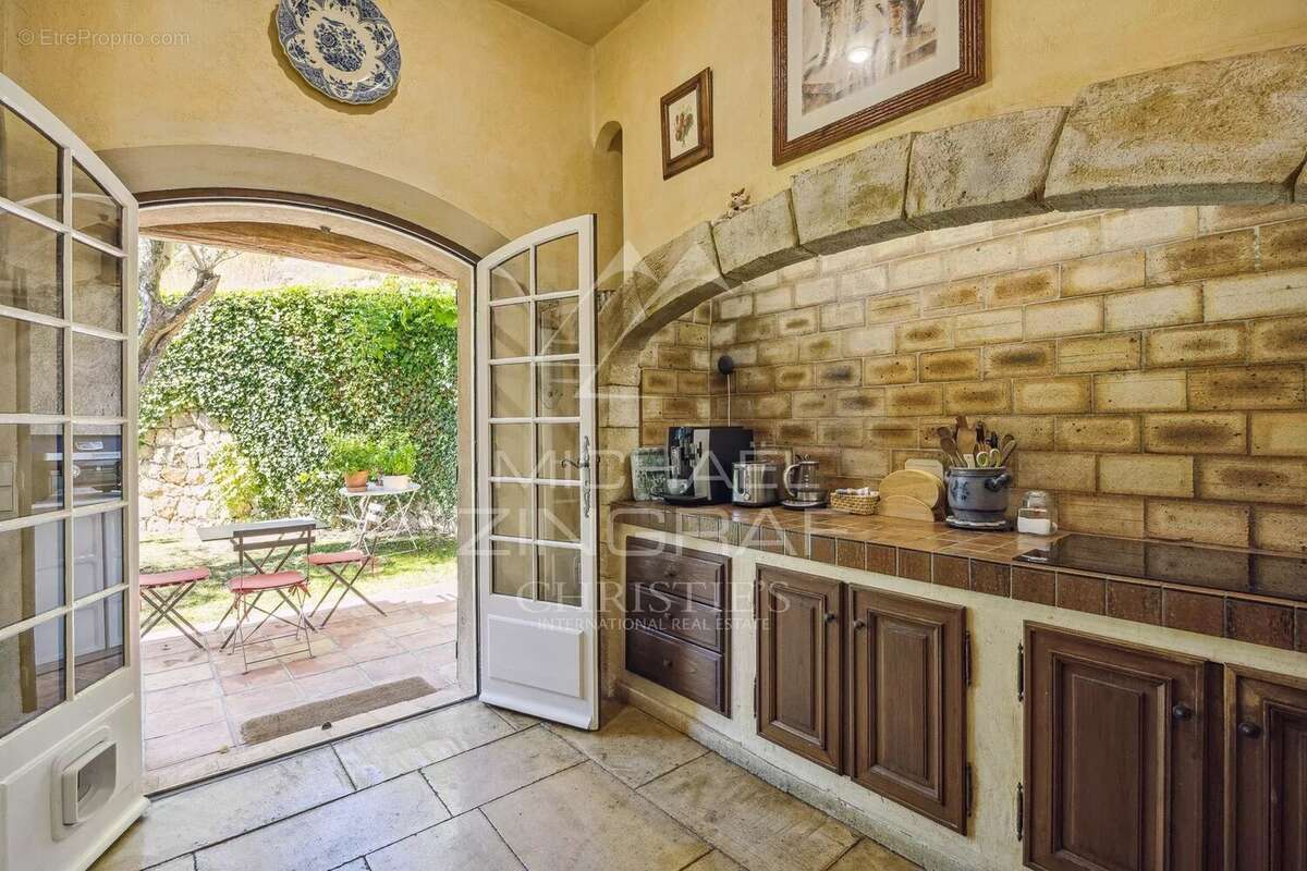 Maison à SPERACEDES