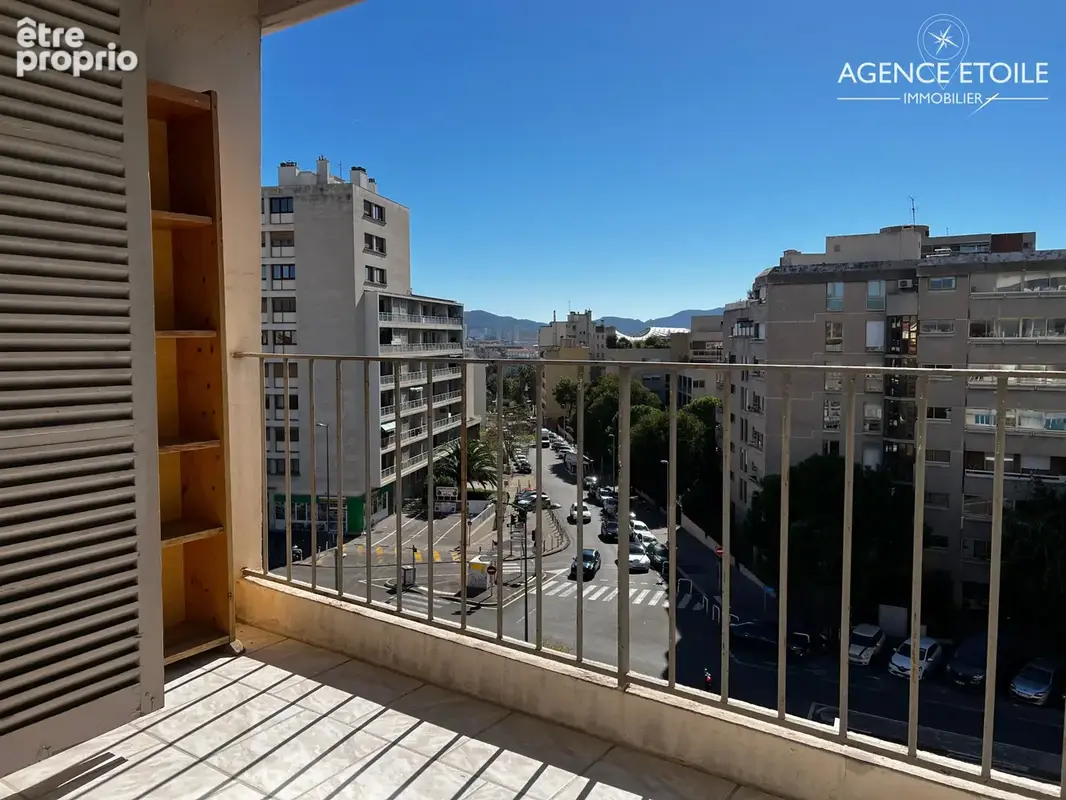 Appartement à MARSEILLE-5E