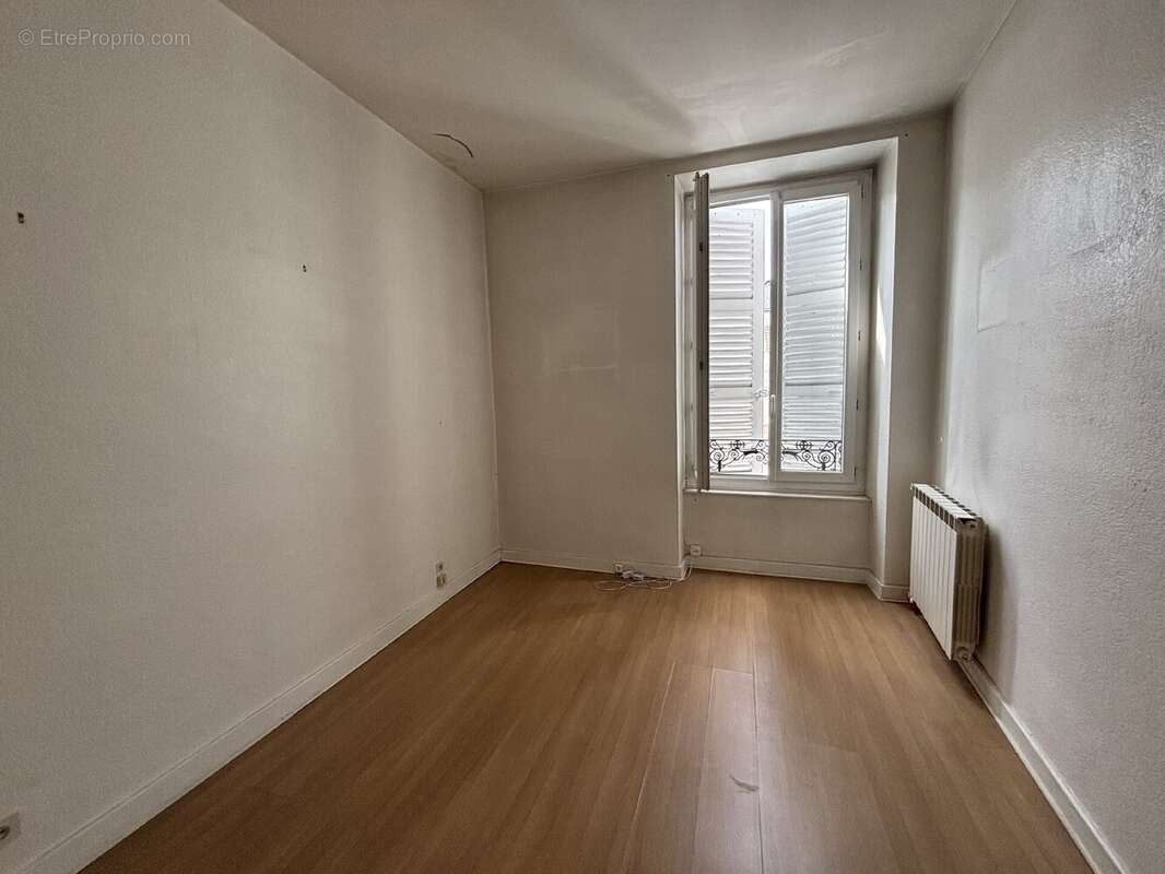 Appartement 63 m² à Vichy  - photo 4