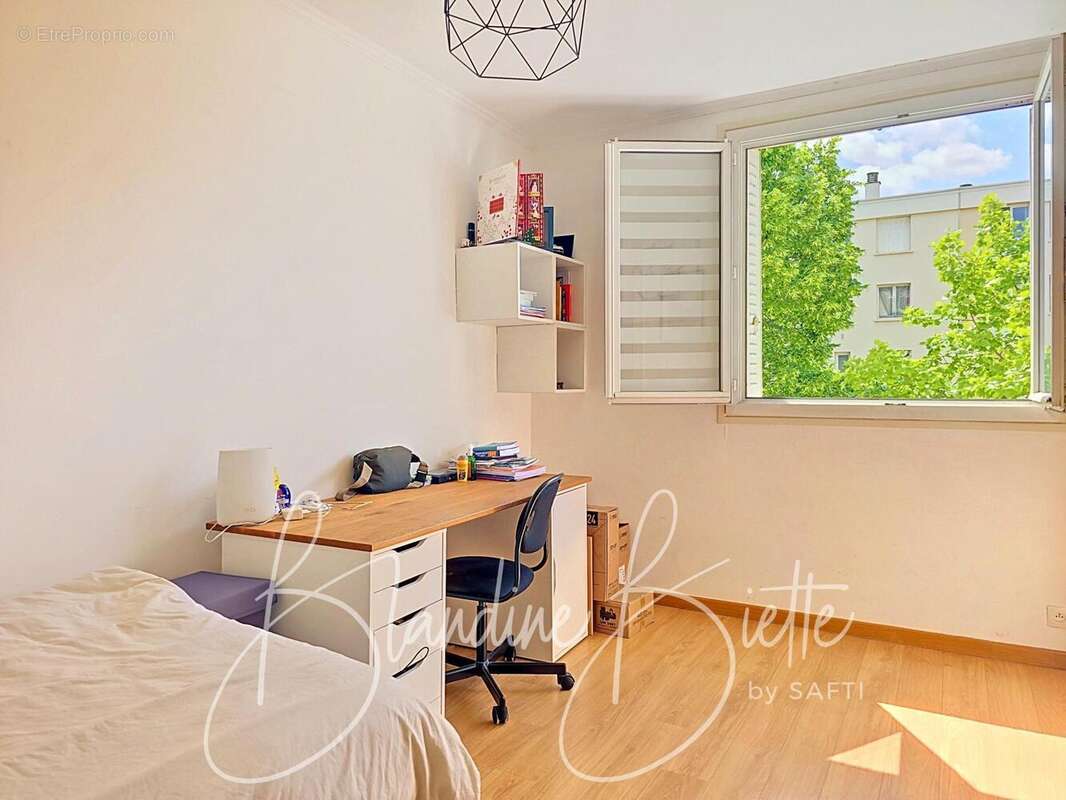 Photo 6 - Appartement à LE PECQ