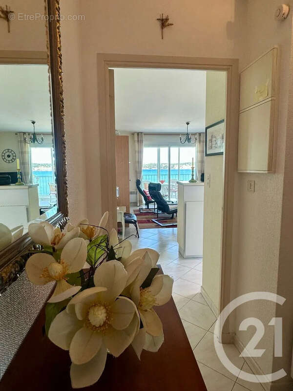 Appartement à SIX-FOURS-LES-PLAGES