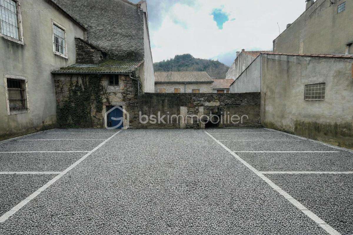 Appartement à SAINT-PONS-DE-THOMIERES