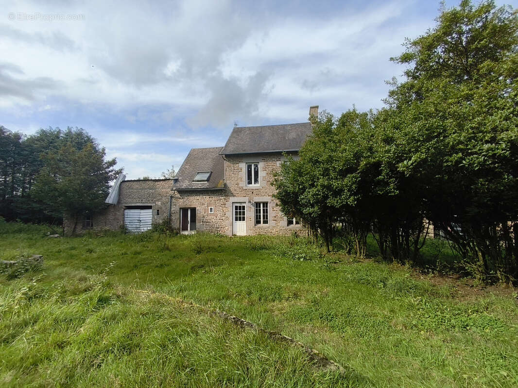 Maison à COULOUVRAY-BOISBENATRE