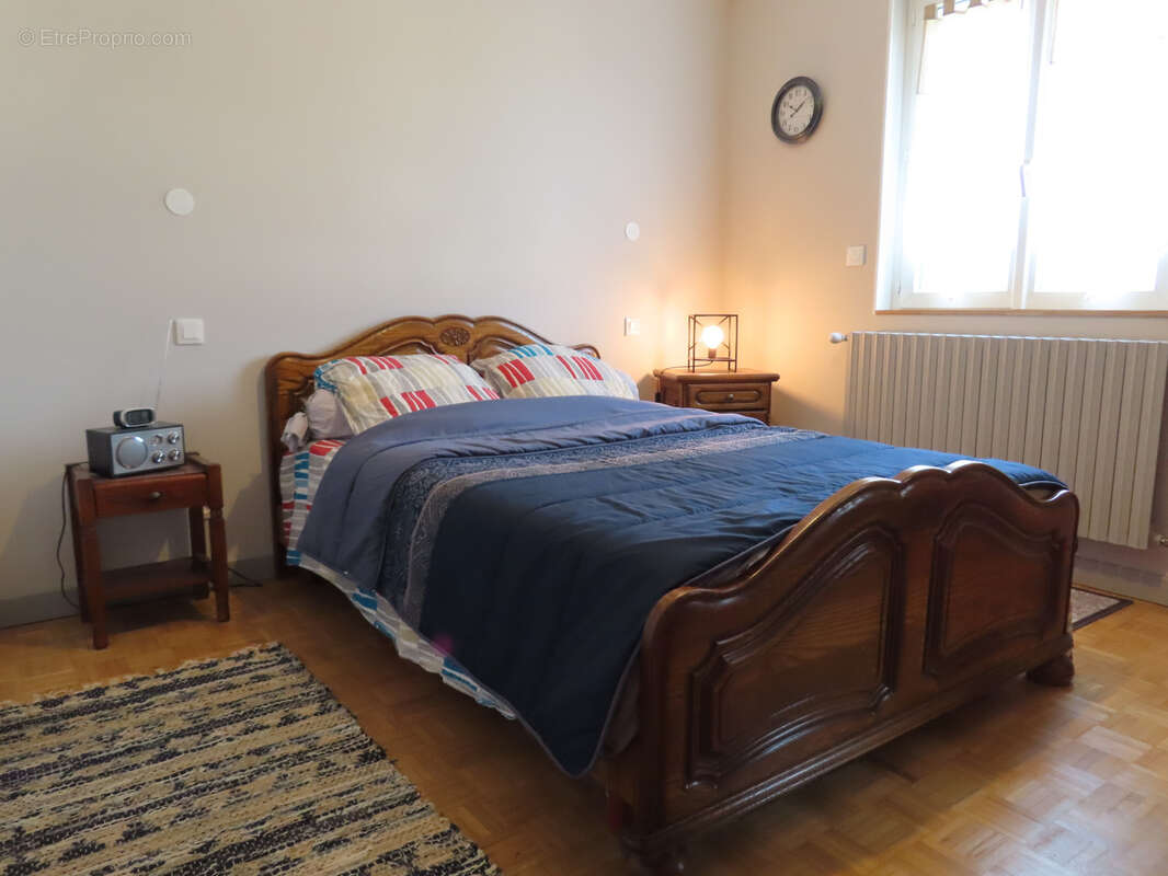 Maison à SAINT-ROMAIN-DE-JALIONAS