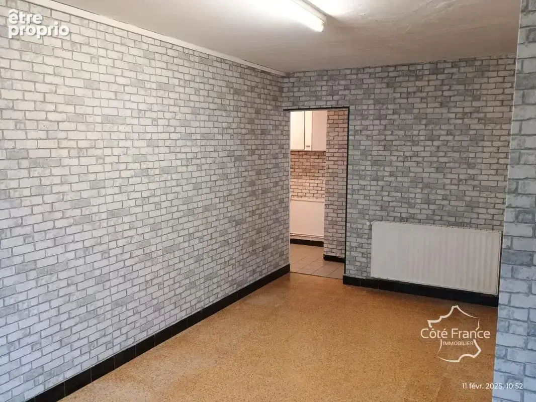 02580 SORBAIS 80 000EUR  Maison de Village - photo 14