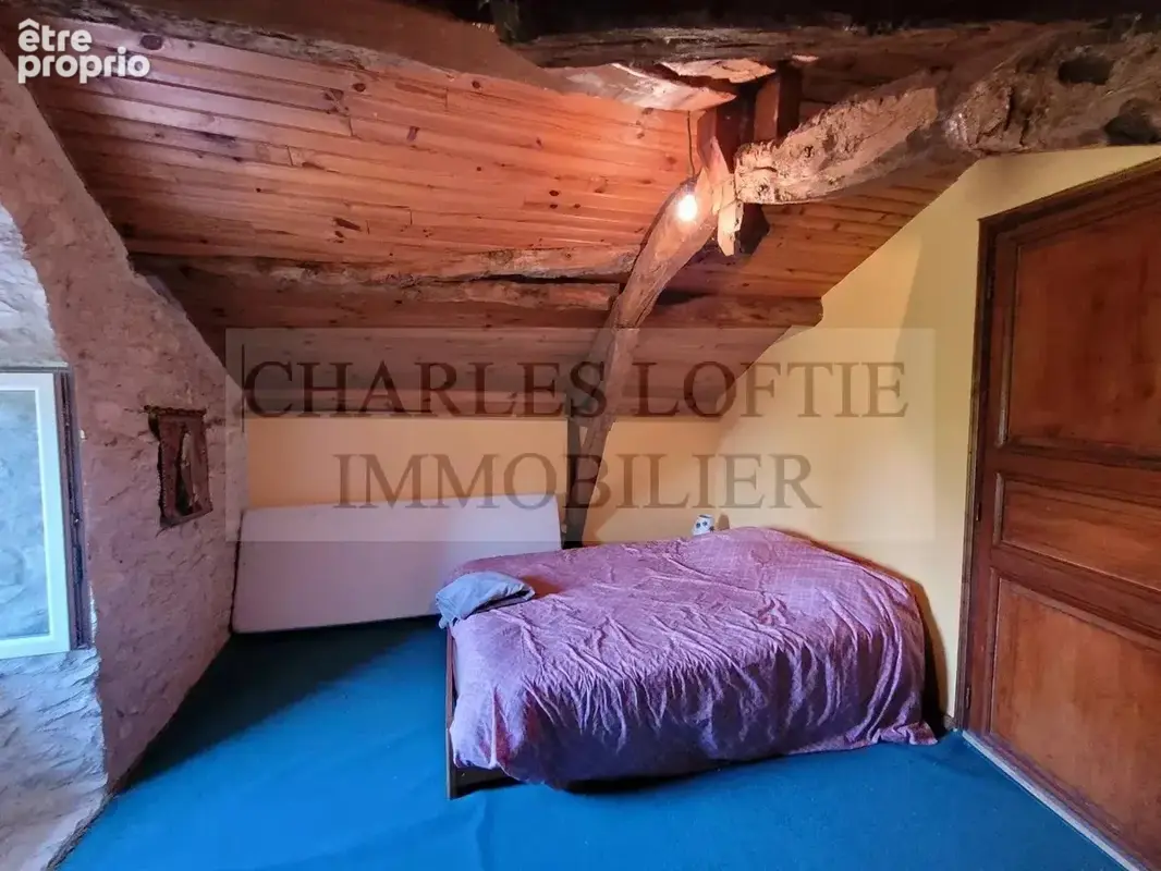 Charmante maison de campagne familiale sur un terrain de plus de 6000 m², à 10 minutes de Cahors. - photo 10