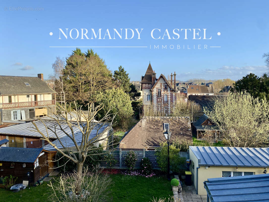 Maison à PONT-L'EVEQUE