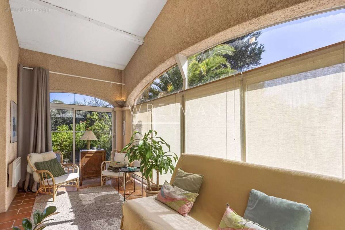 Jolie maison avec jardin et piscine - Valbonne - photo 22