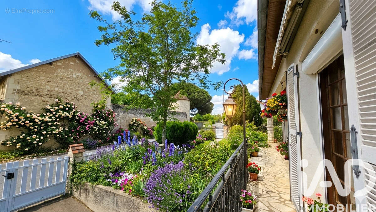 Photo 2 - Maison à MARIGNY-BRIZAY