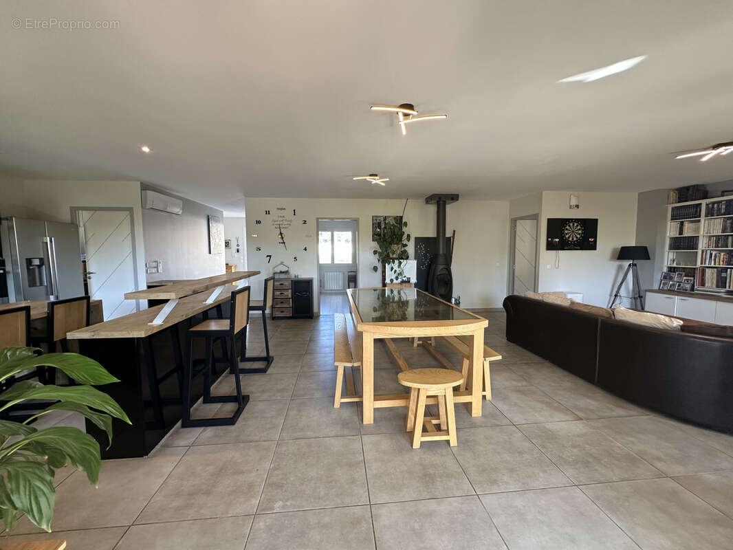 Maison à LASGRAISSES