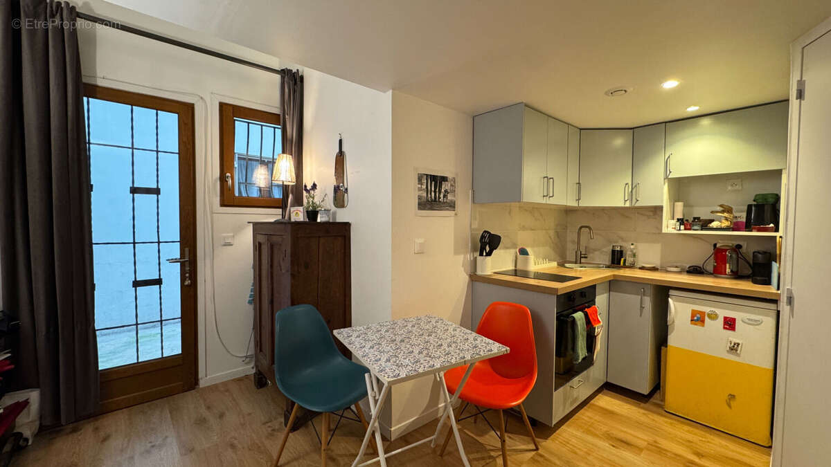 Appartement à PARIS-7E