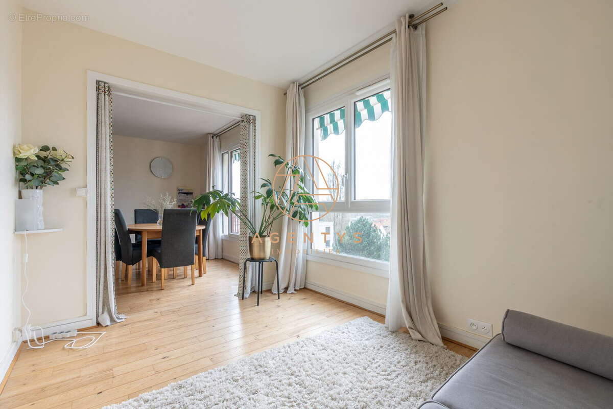 Appartement à NOGENT-SUR-MARNE