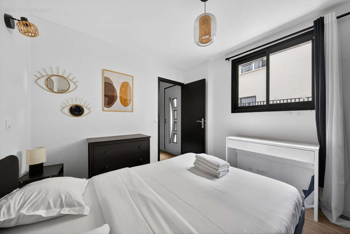 Appartement à PARIS-10E