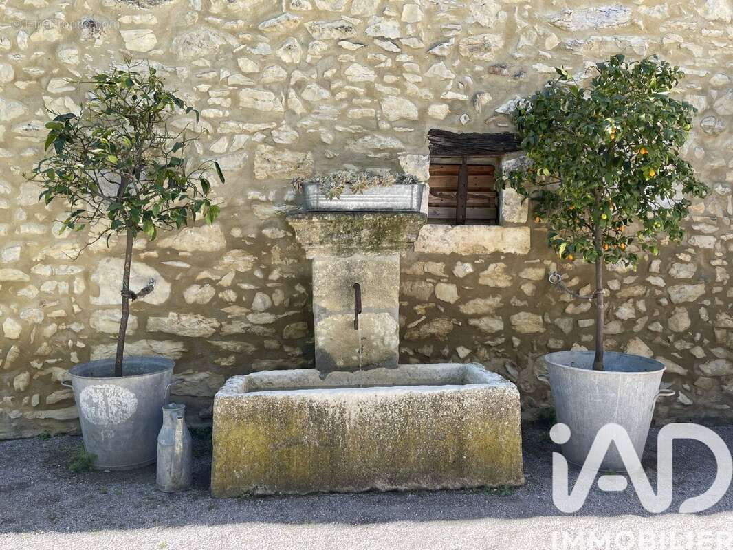 Photo 2 - Maison à LUSSAN