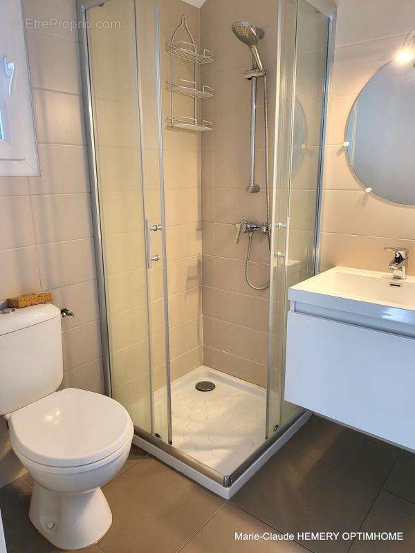 Maison de 101.52 m² plus une véranda de 14.50m² sur jardin clos de 552 m², 4 chambres. plages et commerces à pied - photo 8