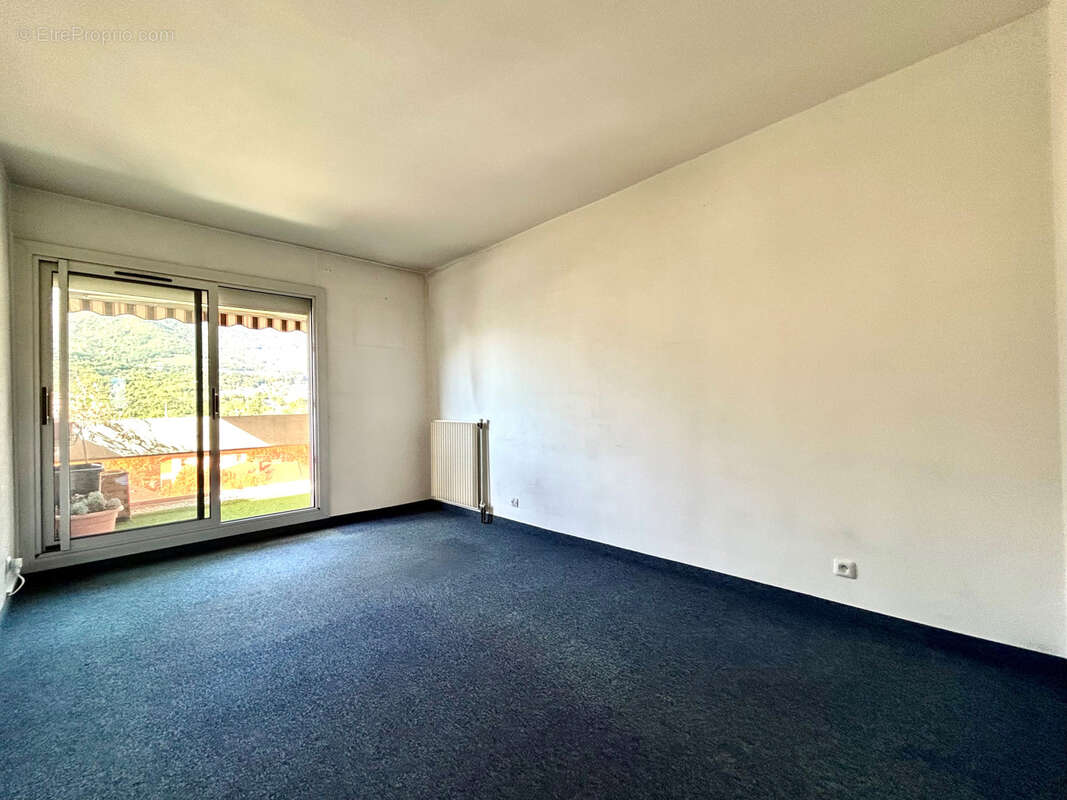 Appartement à ECHIROLLES