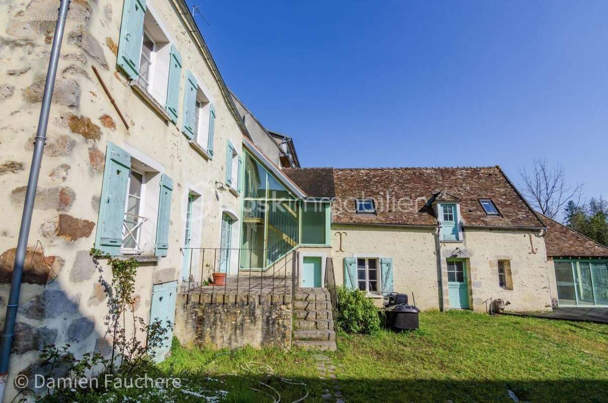 Maison à SAINTE-MESME
