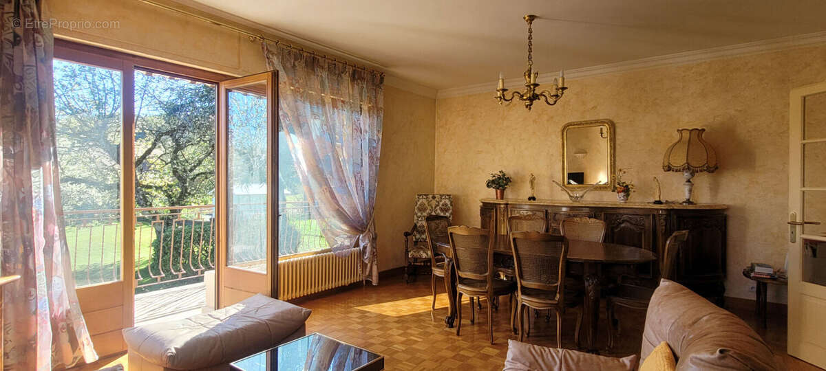 Maison à BELLEGARDE-SUR-VALSERINE