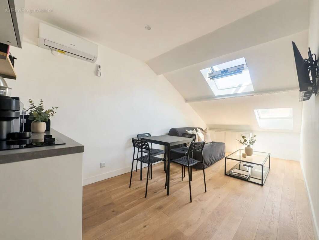 NICE CENTRE - Rue Assalit - 279 000 € HCV - Investissement double loyers - 7,31%brut - photo 10