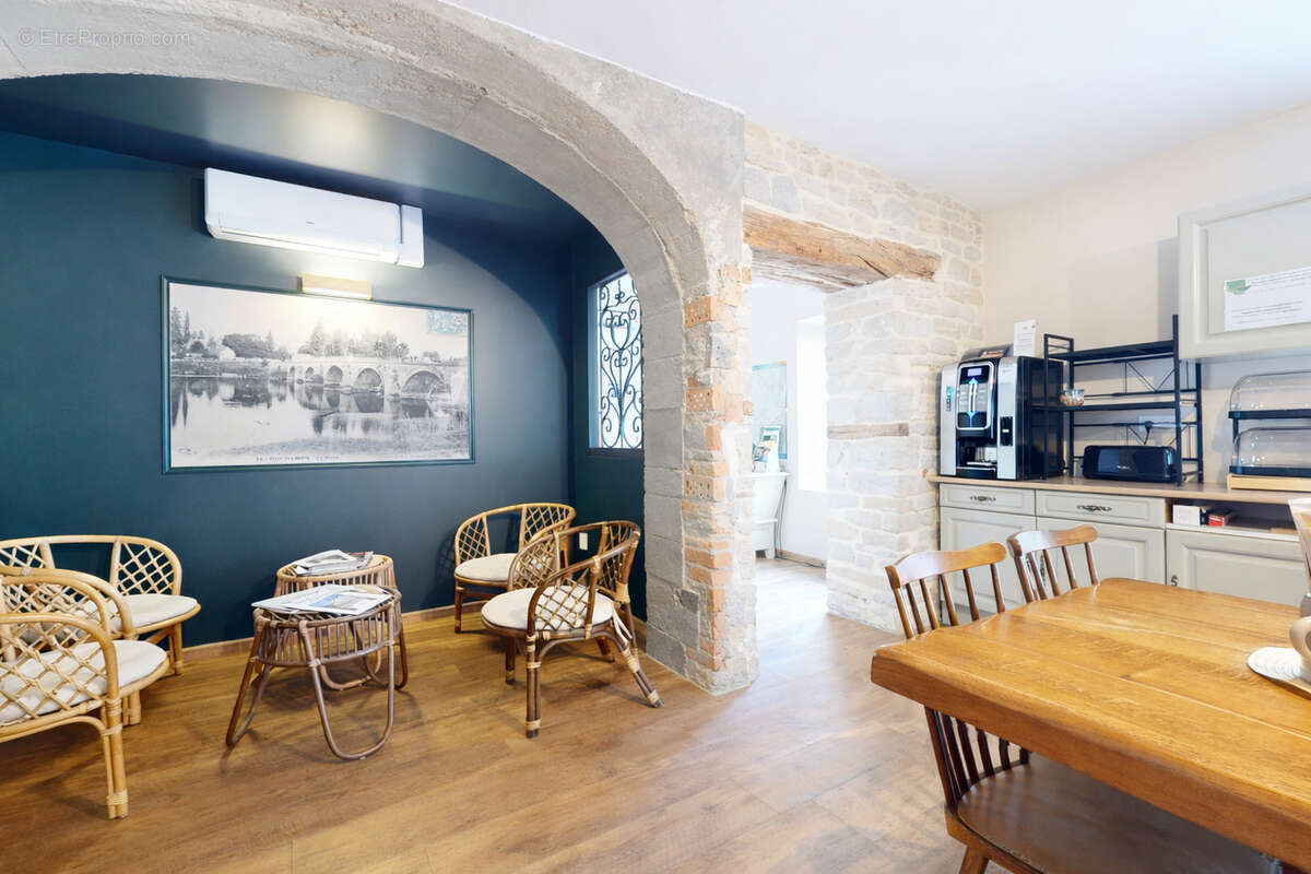 Commerce à ORCHAMPS