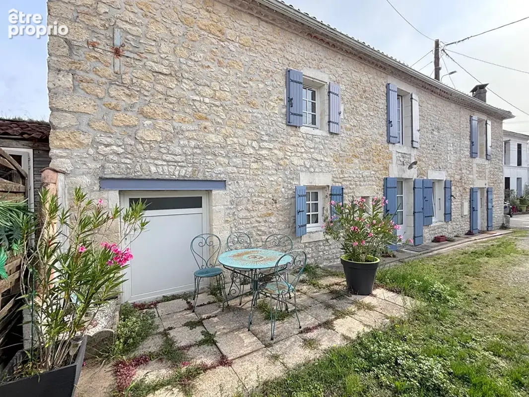 Maison Le Gua 4 pièce(s) 89 m2 - photo 1