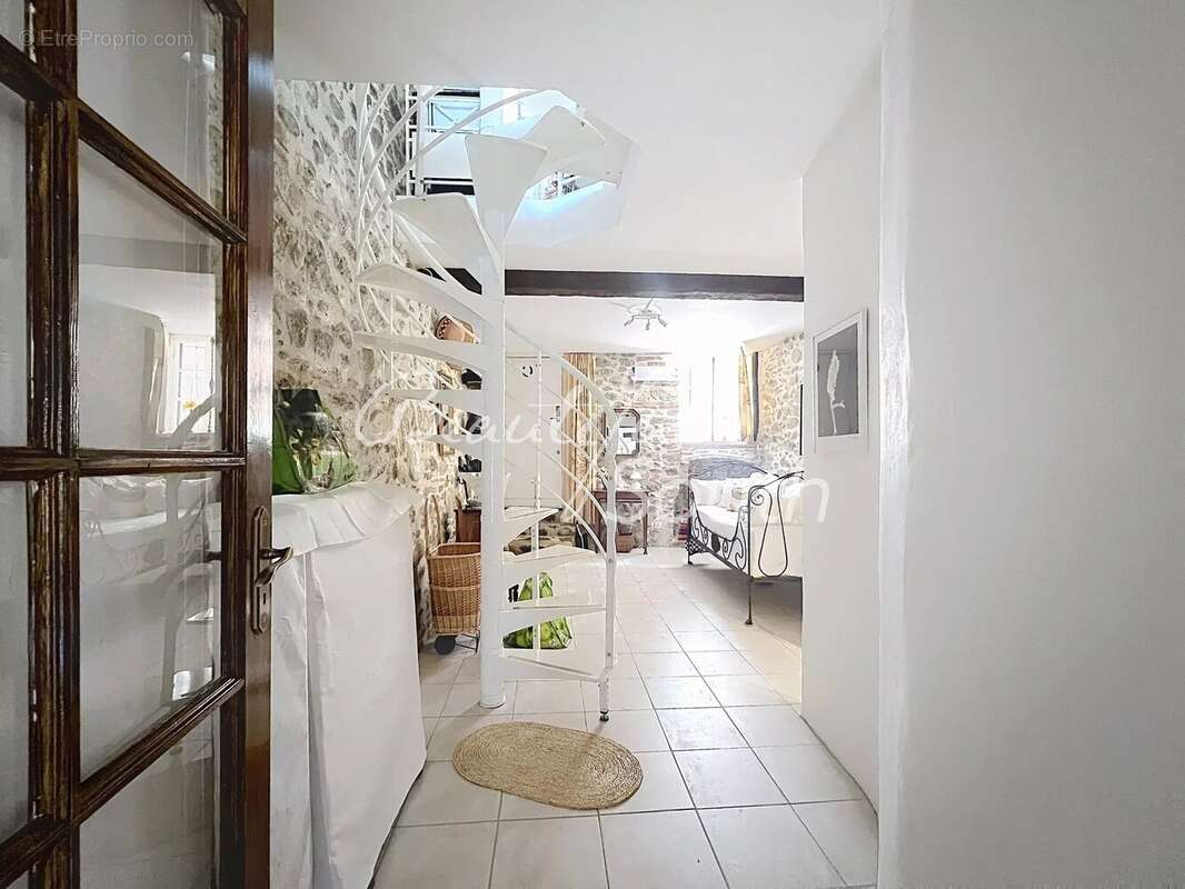 Maison de village de caractere avec vues, rodes - photo 7