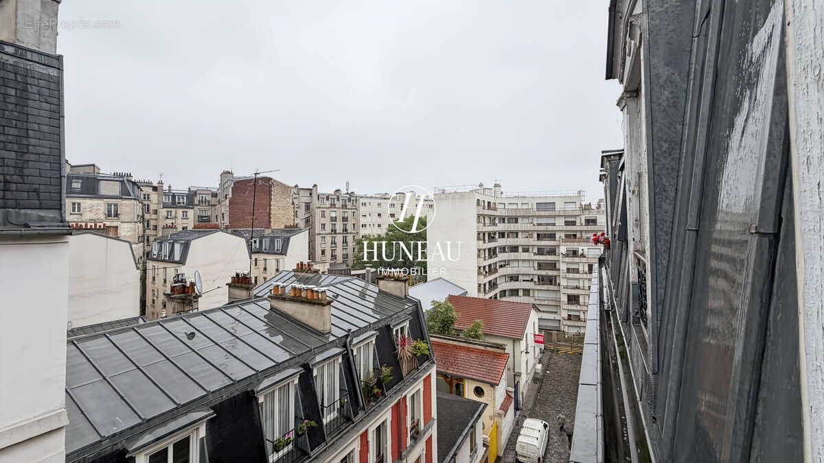 Appartement à PARIS-18E