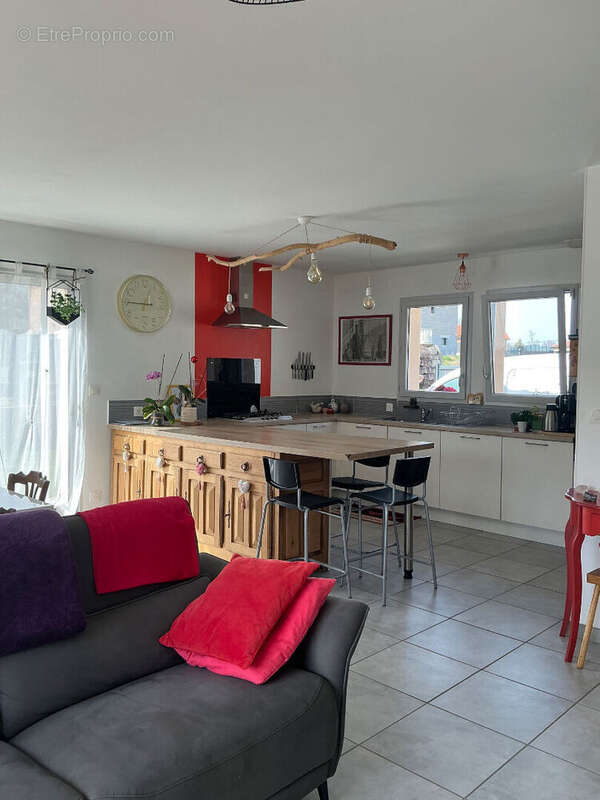 Maison 91 m² à Meillonnas  - photo 4