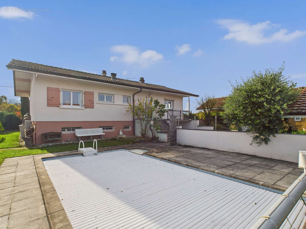 Maison à ANTHY-SUR-LEMAN