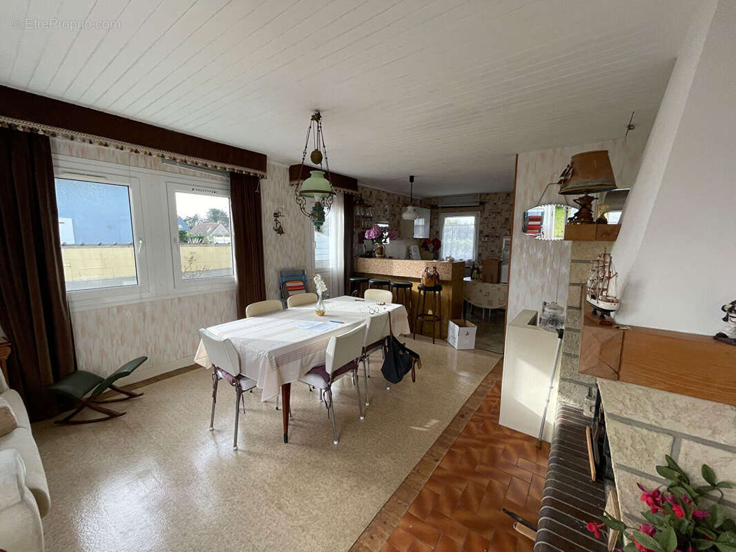 Maison à SAINT-GERMAIN-SUR-AY