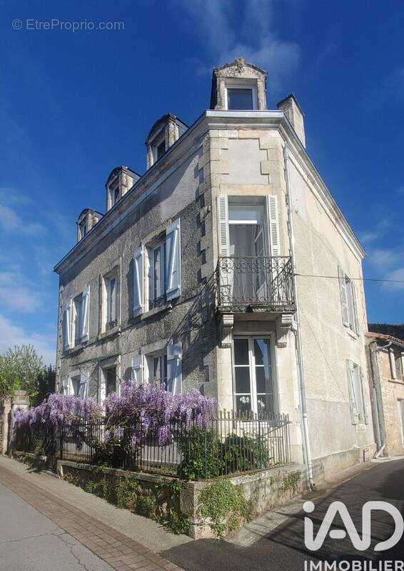 Photo 1 - Maison à CELLES-SUR-BELLE