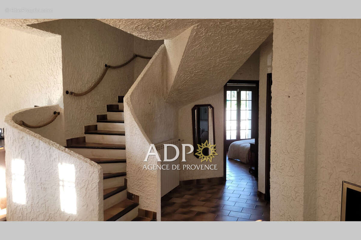 Maison à AURIBEAU-SUR-SIAGNE