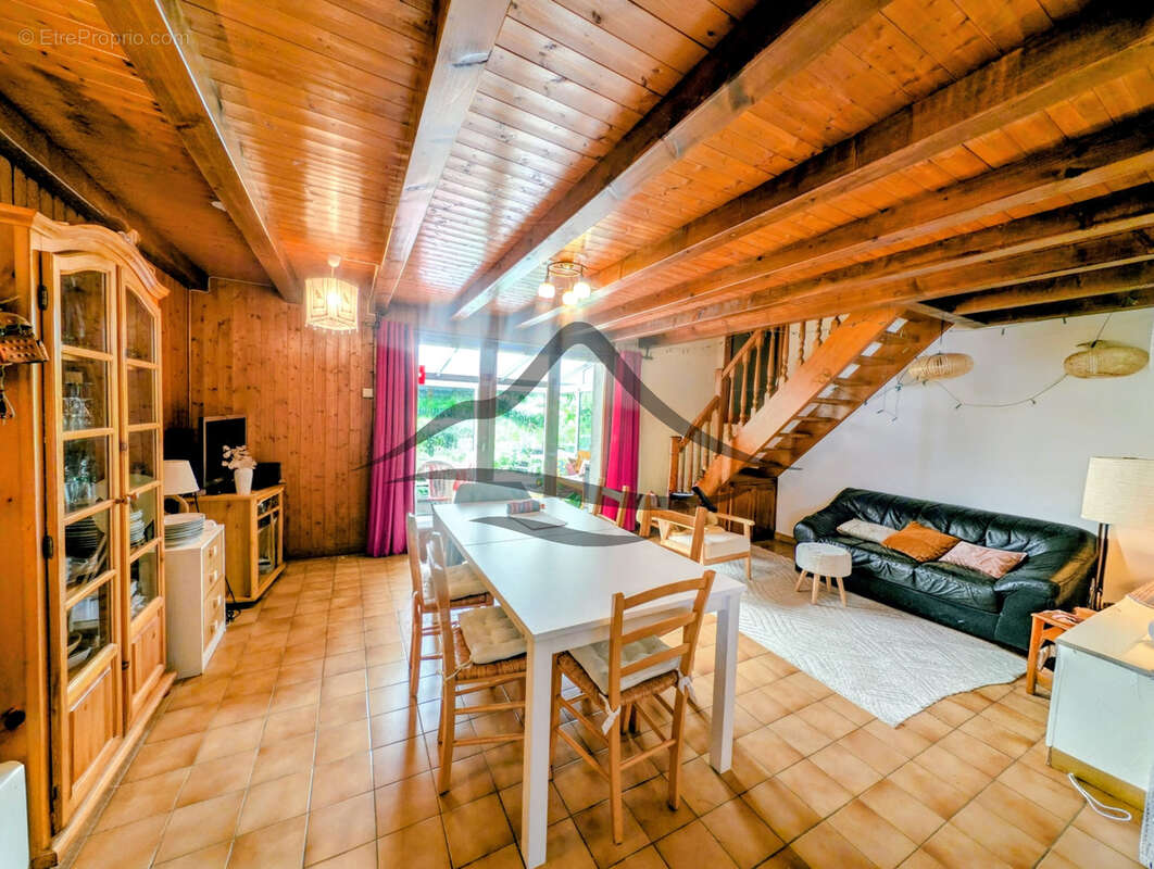 À VENDRE   Duplex T3 avec jardin de 432 m2, garage et cave   Neydens - photo 2