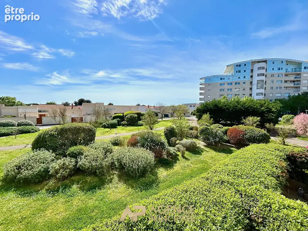 Appartement 64 m² La Rochelle -Terrasse 22 m² - Ascenseur - Parking - DPE B - photo 14