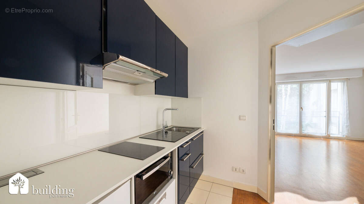 Appartement à PARIS-17E