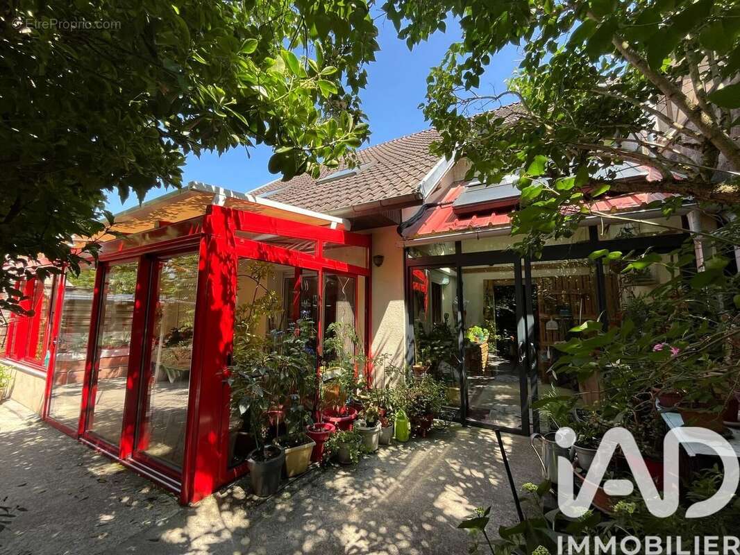 Photo 3 - Maison à CLAYE-SOUILLY